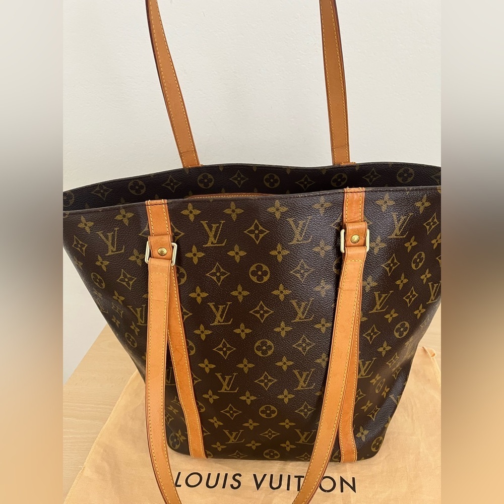 ❗️SOLD❗️


Louis Vuitton Sac Shopping Tote Large GM EUC 2001 - Picture 6 of 16